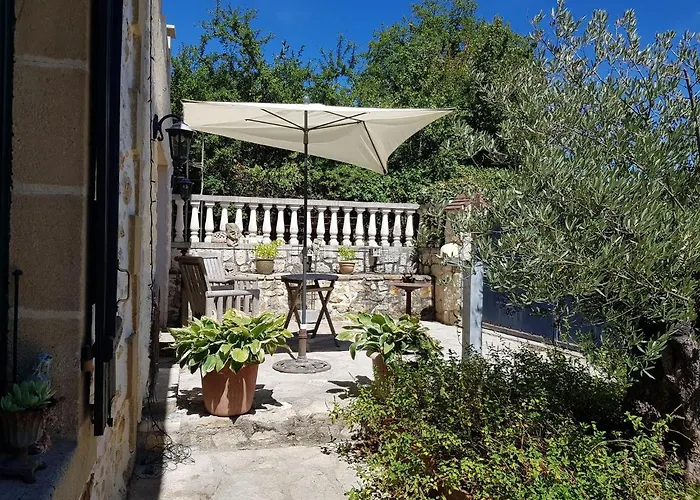 Bed & Breakfast La Perle Secrete Theneuille
